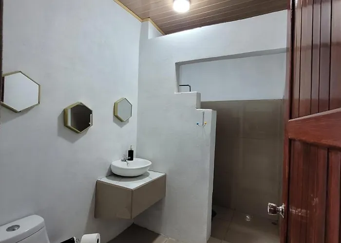 Casa Tica 1 Y 2